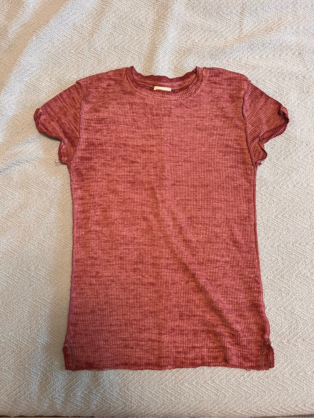We The Free Women’s Short Sleeve Ribbed Tee - Heathered Red